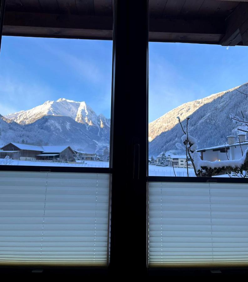 Ferienwohnung Rita Kroell Mayrhofen Esterno foto